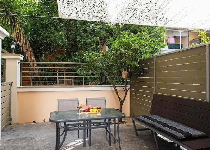 Tsoutsis Apartament