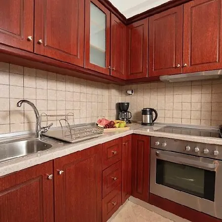 Apartment Tsoutsis *
